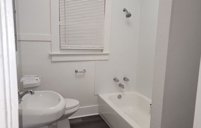 2 beds, 1 bath, $1,625, Unit 1