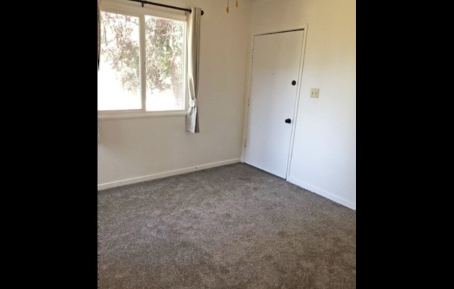 16701-16705 Liberty