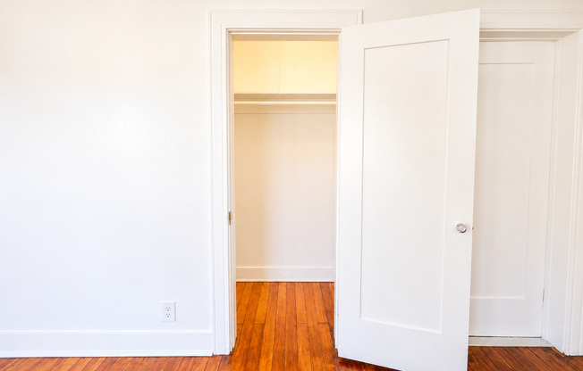 Studio, 1 bath, 450 sqft, $1,395, Unit Unit 101