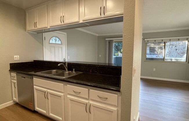 2 beds, 2 baths, 850 sqft, $2,860, Unit 821-02