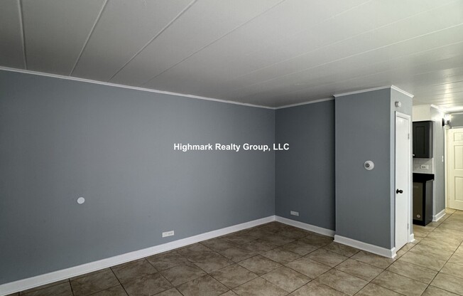 3810 25 AVE