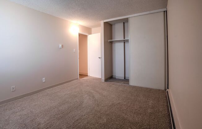 2 beds, 1 bath, 952 sqft, $1,395