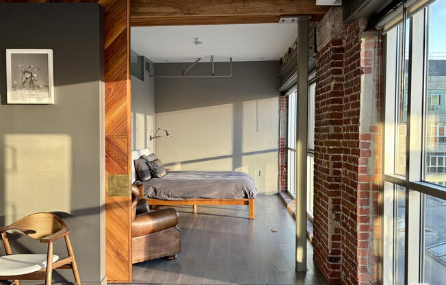 2 beds, 2 baths, 1,710 sqft, $6,750, Unit 401