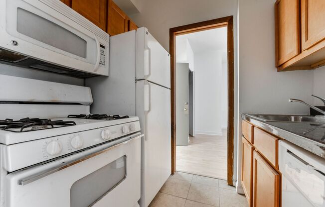 1 bed, 1 bath, 375 sqft, $1,395, Unit 4615-GC