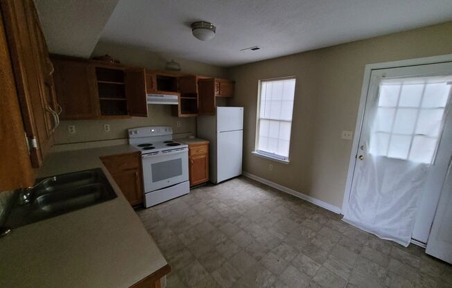 698 Needmore Rd