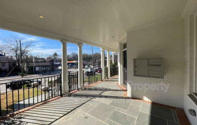 367 MORELAND AVE NE