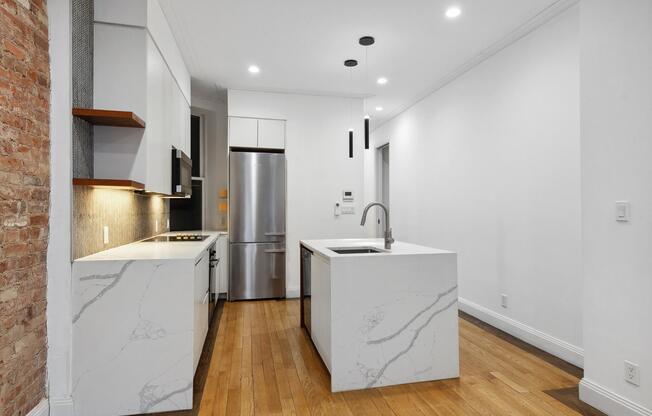 445 West 21 Street