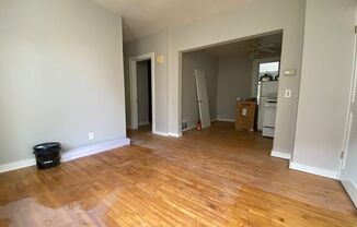 1 bed, 1 bath, $895, Unit LR