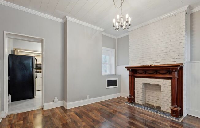 2 beds, 1 bath, $1,500