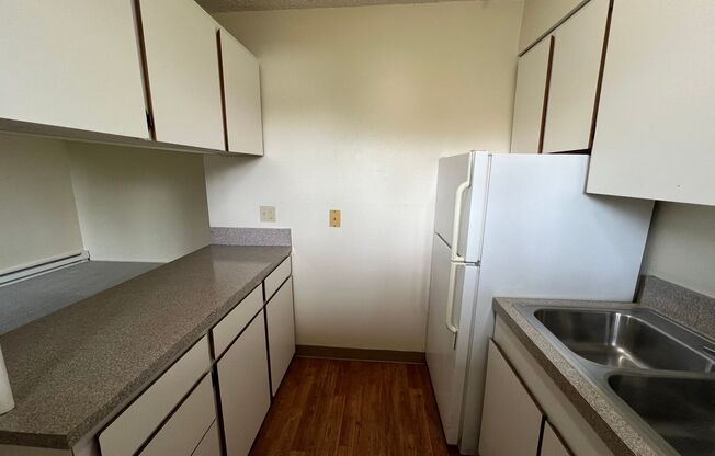 2 beds, 1 bath, 600 sqft, $1,225, Unit 6