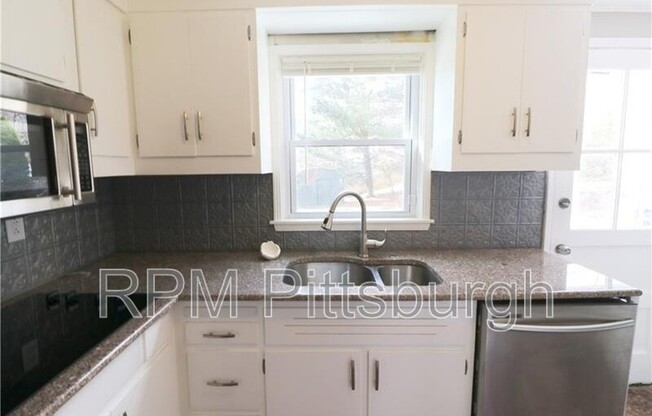 519 Decatur Ave