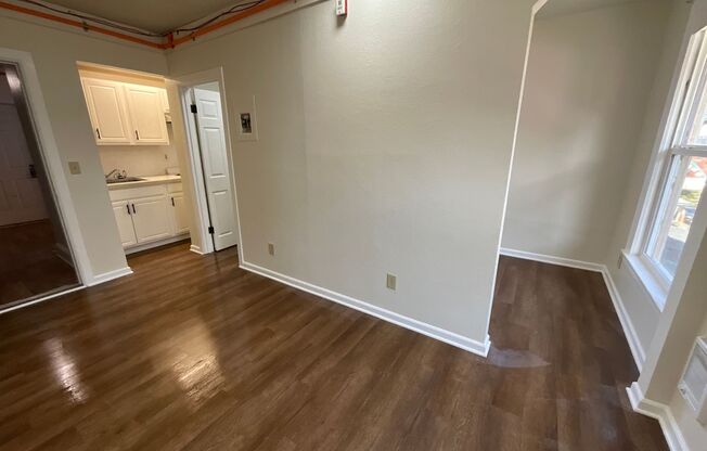 Studio, 1 bath, $1,100, Unit 201