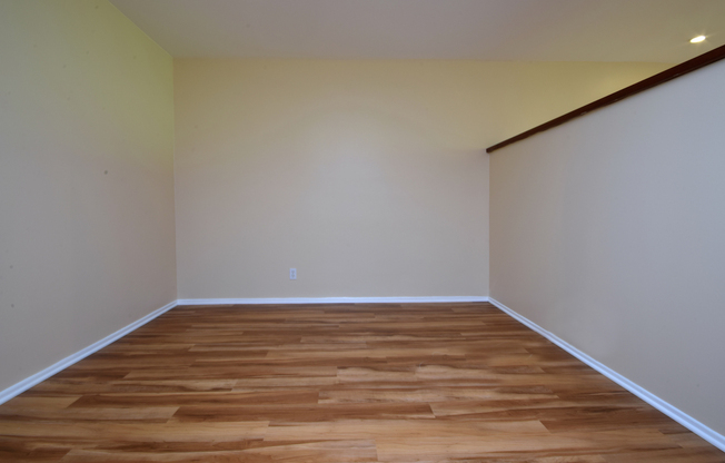 Luxurious 1+bdr, 1bath condo in prime Sherman Oaks, South of Blvd