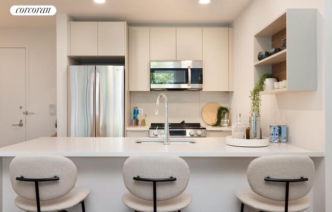 1 bed, 1 bath, $3,130, Unit 713N