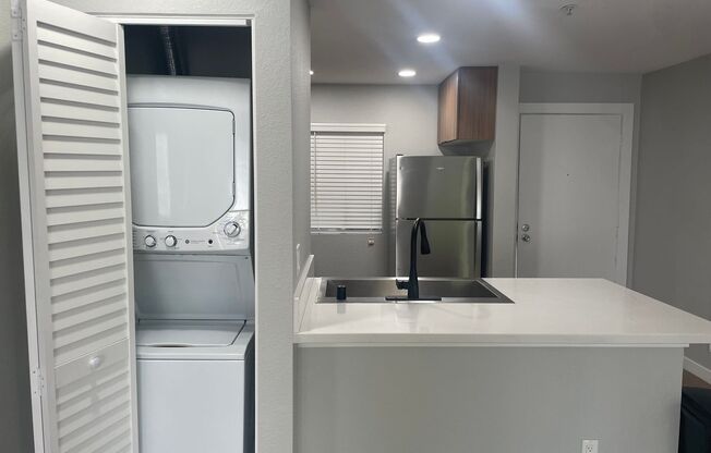 2 beds, 2 baths, 1,013 sqft, $3,495, Unit B-202