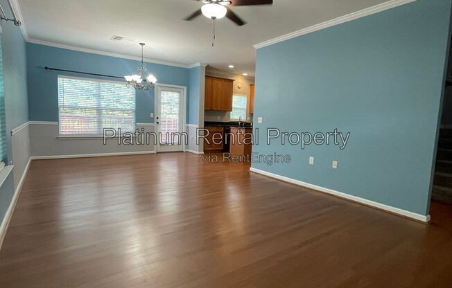 3 beds, 2.5 baths, 2,069 sqft, $2,095, Unit 10