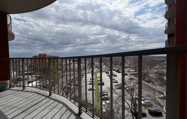 1 bed, 1 bath, 765 sqft, $2,100, Unit 816