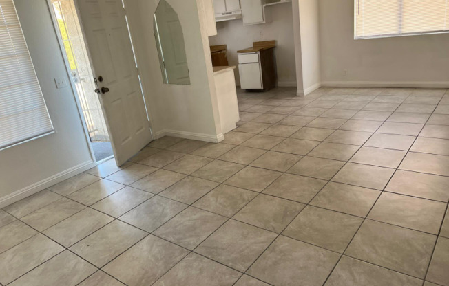 5260 CARRIELLEN LN