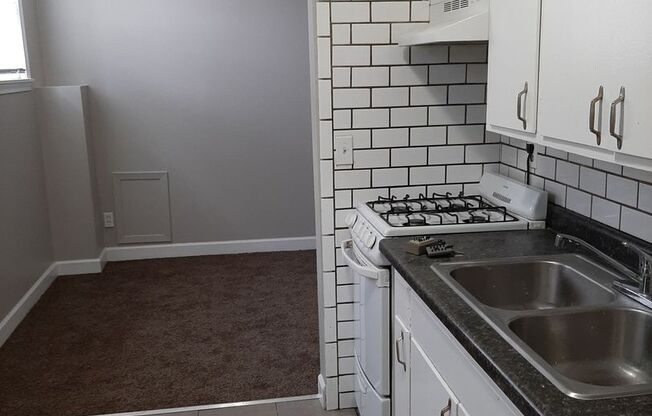 1 bed, 1 bath, 500 sqft, $950, Unit 53805