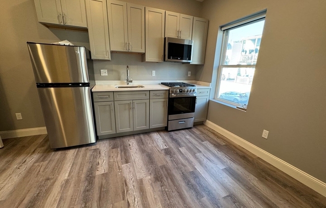 1 bed, 1 bath, 324 sqft, $2,150, Unit 405