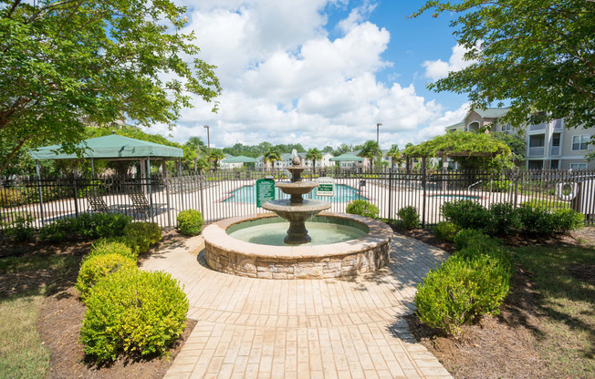 Fountain at Verandas at Taylor Oaks Apartments in Montgomery, AL