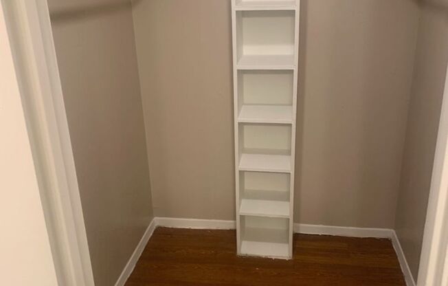 1 bed, 1 bath, 825 sqft, $1,410, Unit 2036