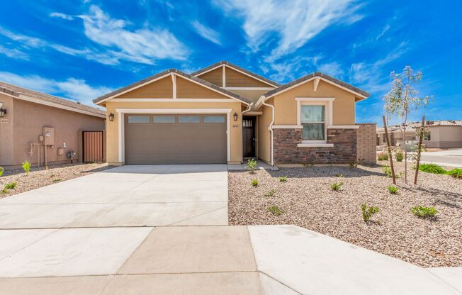 BEAUTIFUL and MODERN 5 bed/3 bath home in GILBERT