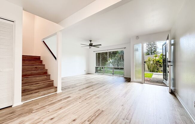 Newly Renovated 3/2.5 Club View Gardens in Temple Valley Townhouse