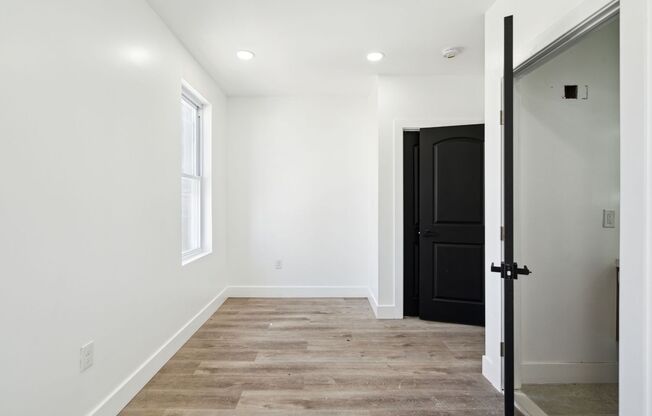 3 beds, 2.5 baths, $2,200