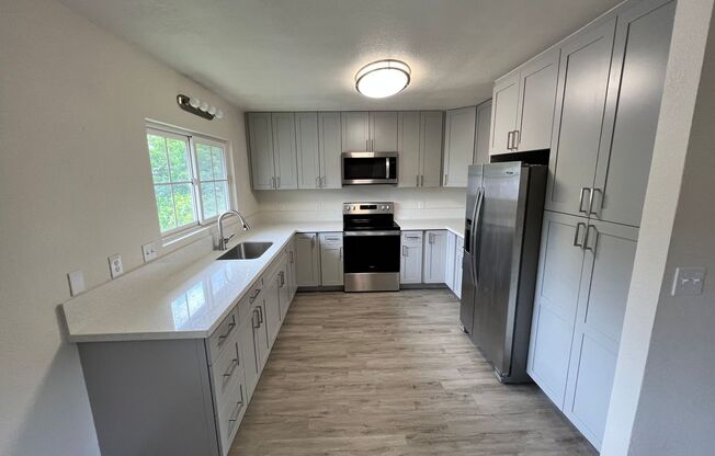 Charming 3 bedroom home in Manoa for $4,300.00/mo