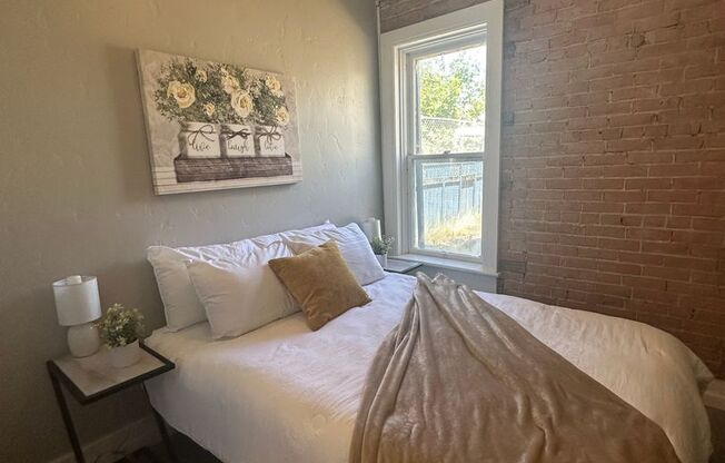 2 beds, 1 bath, 627 sqft, $1,300, Unit 101