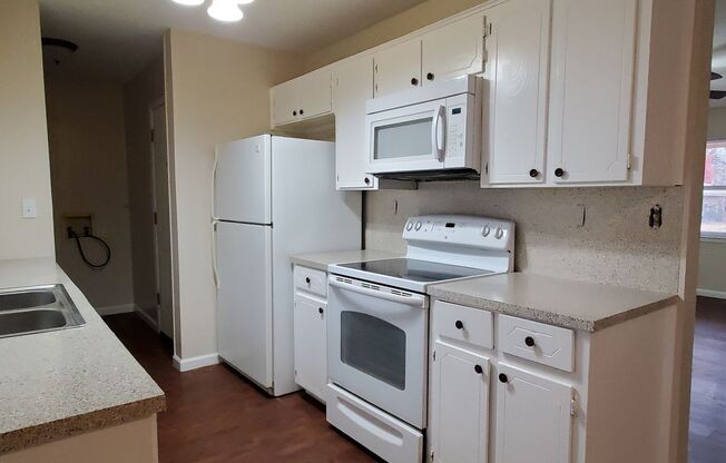 3 beds, 1 bath, $1,175