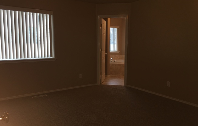 3 beds, 2 baths, $2,095