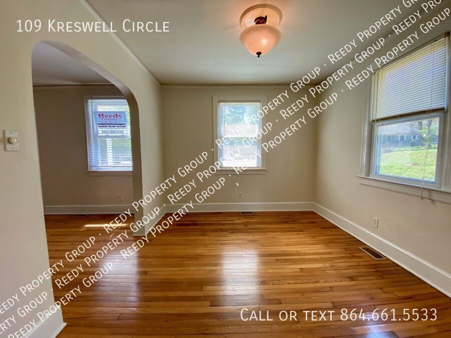 109 KRESWELL CIR
