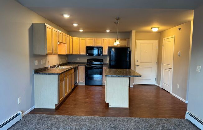 1 bed, 1 bath, 663 sqft, $995, Unit 2400-310