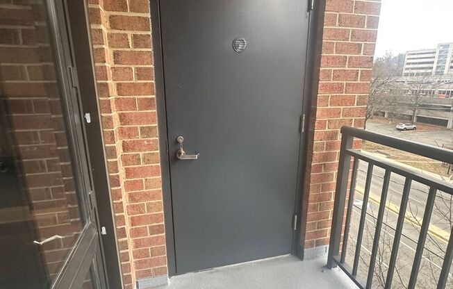 1 bed, 1 bath, $2,400, Unit # 518