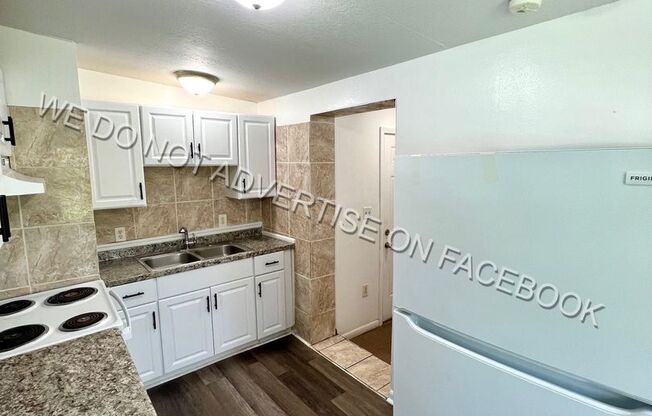 3 beds, 1 bath, $999