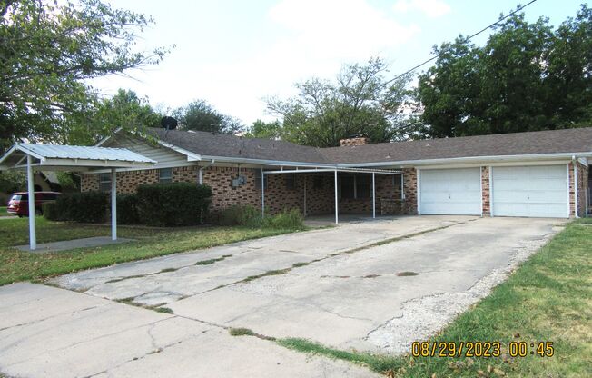 3 beds, 2 baths, $1,850