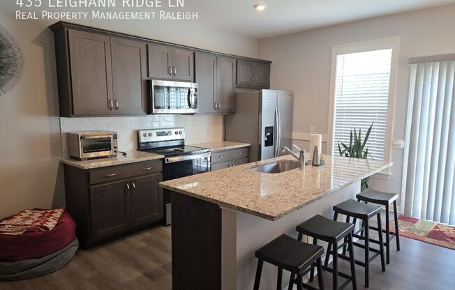 435 LEIGHANN RDG LN