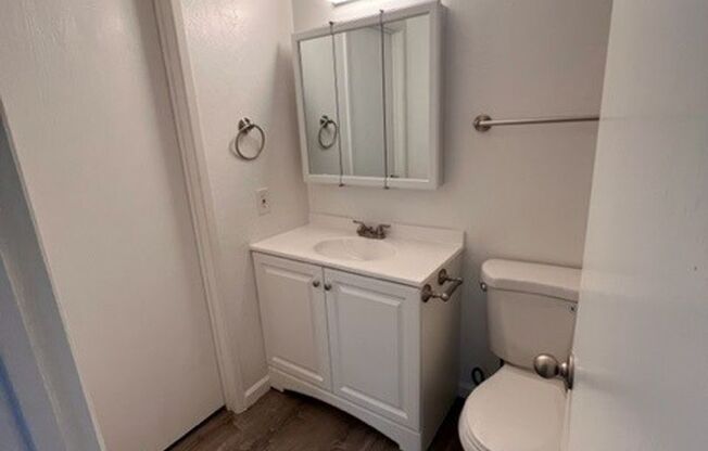 2 beds, 1 bath, 750 sqft, $1,700, Unit #302
