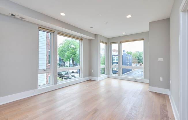 1112 MONTELLO AVE NE