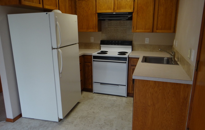 Lovely La Center Duplex Available for Lease - 620 E. Elm Ave La Center, WA