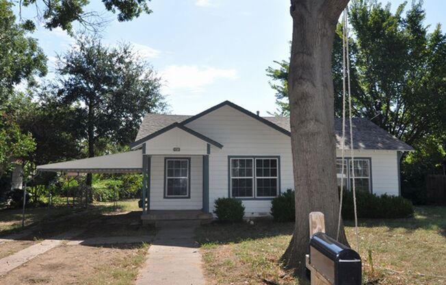 2 beds, 1 bath, $1,995