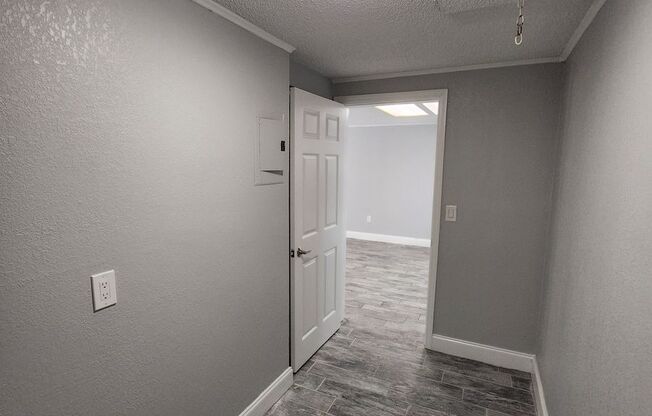 1 bed, 1 bath, 700 sqft, $1,150, Unit Unit 19