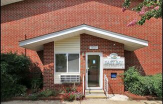 1 bed, 1 bath, 820 sqft, $1,125, Unit 1852-111