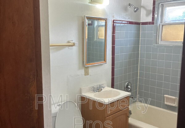 1981 W VILLARD AVE