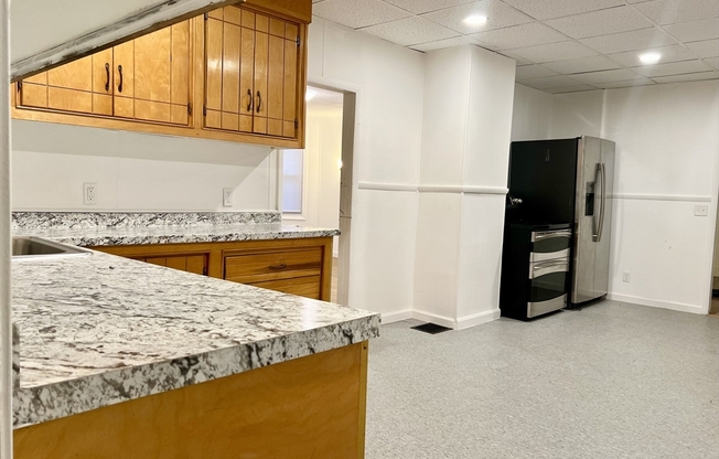 47 LANSING PL