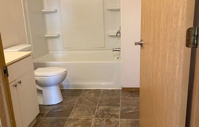 2 beds, 1 bath, 856 sqft, $1,269, Unit PL   7302