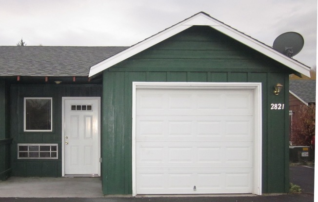 2811-2857 SW 21st Street