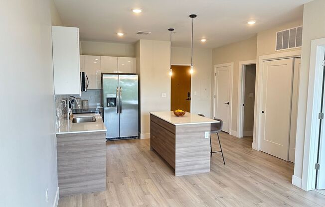 1 bed, 1 bath, 621 sqft, $1,695, Unit Unit 210